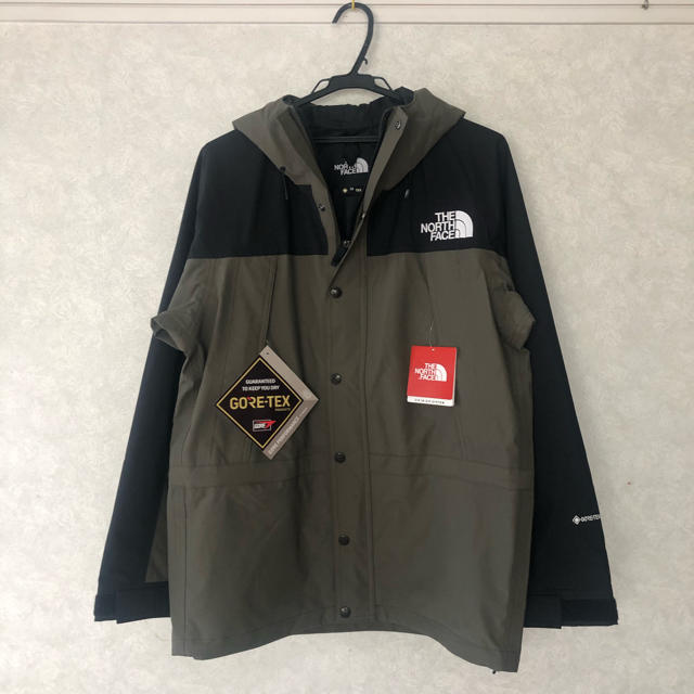 THE NORTH FACE(ザノースフェイス)のノースフェイス マウンテンライトジャケット ニュートープ メンズのジャケット/アウター(マウンテンパーカー)の商品写真