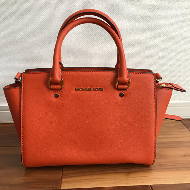 Michael Kors(マイケルコース)のマイケルコース ２way バッグ オレンジ 秋冬 レディースのバッグ(ハンドバッグ)の商品写真