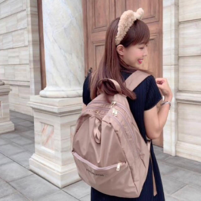 selva secreta 新色 ベージュ ディズニー ダッフィー コーデの通販 by