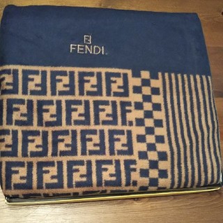 フェンディ(FENDI)のフェンディ 綿毛布(毛布)