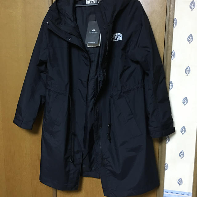 THE NORTH FACE(ザノースフェイス)のTHE NORTH FACEタグつきコート レディースのジャケット/アウター(モッズコート)の商品写真