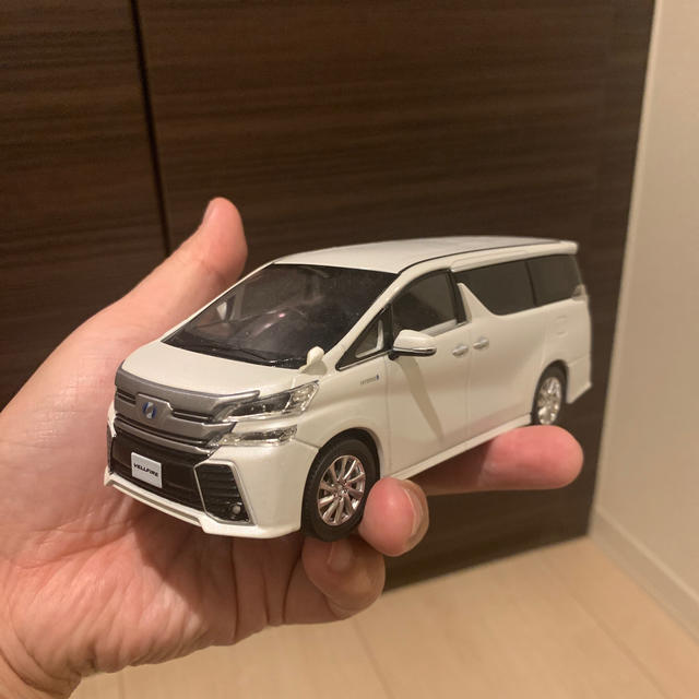 TOYOTA ミニカー　ヴェルファイア