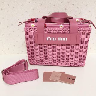 ミュウミュウ(miumiu)のmiumiu♡かごバッグ(かごバッグ/ストローバッグ)