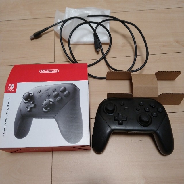 ニンテンドウ　スイッチ　プロコントローラ　switch proコントローラ