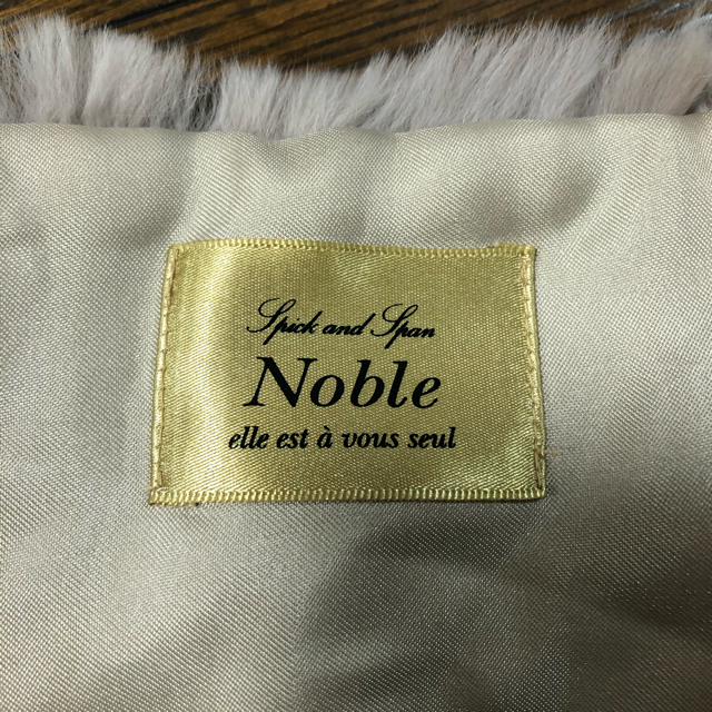 Noble(ノーブル)のお値下げ中！Noble  レッキスファースヌード レディースのファッション小物(スヌード)の商品写真