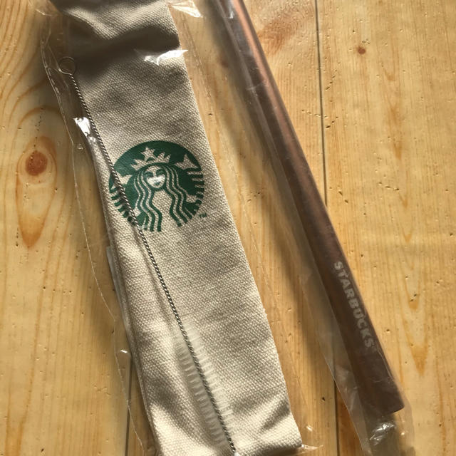 Starbucks Coffee(スターバックスコーヒー)の台湾スタバ チタン製ストロー ポーチ・洗浄ブラシ付 インテリア/住まい/日用品のキッチン/食器(カトラリー/箸)の商品写真