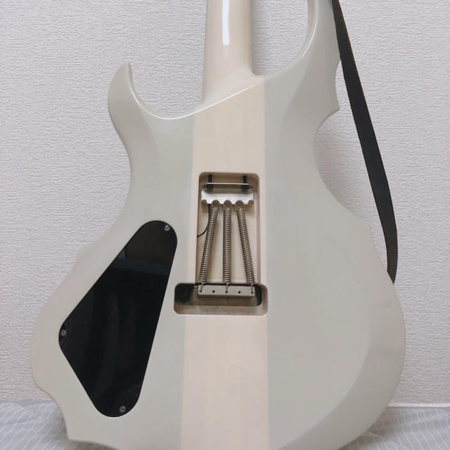 ESP(イーエスピー)のESP FOREST GT エレキギター 楽器のギター(エレキギター)の商品写真