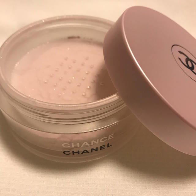 CHANEL(シャネル)のシャネル☆CHANEL☆フレグランスパウダー コスメ/美容のボディケア(その他)の商品写真