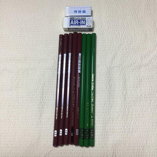 ミツビシエンピツ(三菱鉛筆)の鉛筆4B 8本セット(鉛筆)