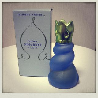 ニナリッチ(NINA RICCI)のNINA RICCI レベルドゥリッチ2(香水(女性用))