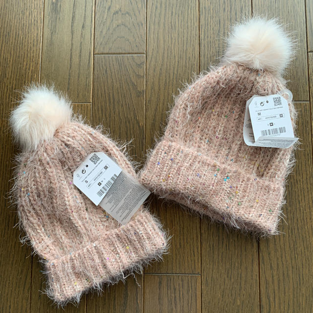 ZARA KIDS(ザラキッズ)の【新品】ZARA KIDS ニット帽 姉妹お揃い 再お値下げ！！ キッズ/ベビー/マタニティのこども用ファッション小物(帽子)の商品写真