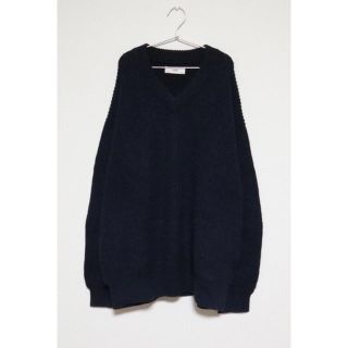 コモリ(COMOLI)のunfil 18aw vネックニット(ニット/セーター)