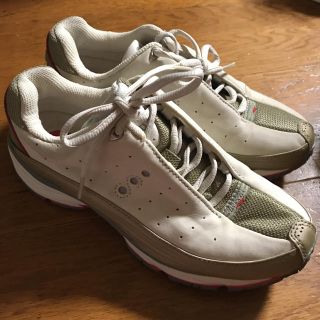 サッカニー(SAUCONY)のサッカニー(スニーカー)