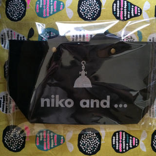 ニコアンド(niko and...)のニコアンド(ハンドバッグ)