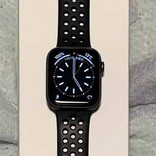 アップル(Apple)のApple Watch series4   44mm、GPSモデル　中古(腕時計(デジタル))