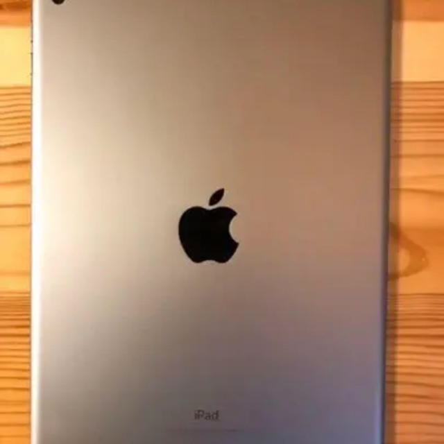 Apple 9.7インチの通販 by チャイ's shop｜アップルならラクマ - iPad第6世代Wi-Fiモデル 32GB 人気定番