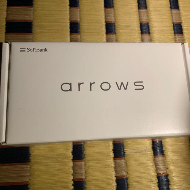 arrows(アローズ)のarrows u スマホ/家電/カメラのスマートフォン/携帯電話(スマートフォン本体)の商品写真