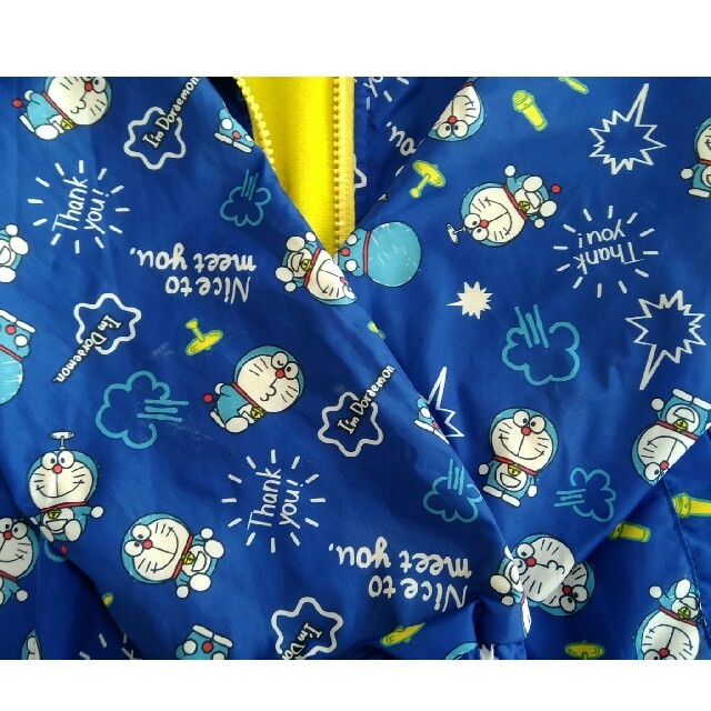 ドラえもん　パーカー　110 キッズ/ベビー/マタニティのキッズ服男の子用(90cm~)(ジャケット/上着)の商品写真