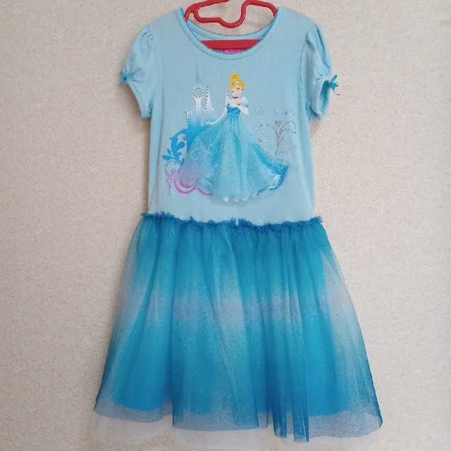 Disney(ディズニー)のまぁこ様　　　　シンデレラ　ワンピース　6 キッズ/ベビー/マタニティのキッズ服女の子用(90cm~)(ワンピース)の商品写真