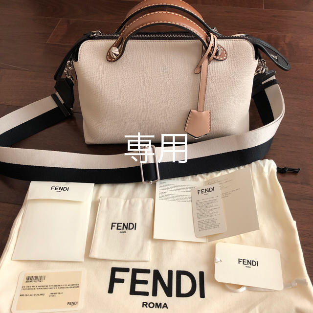 レア　美品　FENDI バイザウェイ　ミディアム