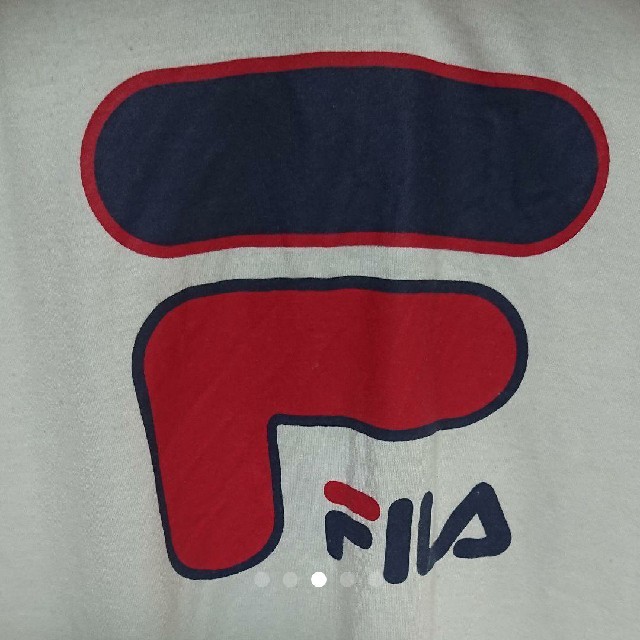 FILA(フィラ)のFILA VネックTシャツ メンズのトップス(Tシャツ/カットソー(半袖/袖なし))の商品写真