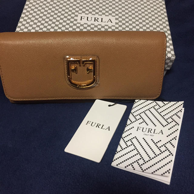 約210g仕様フルラ FURLA 2019秋冬新作ベルヴェデーレ長財布 無地CARAMELLO