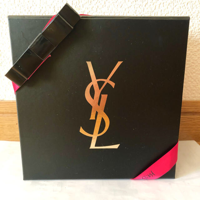 Yves Saint Laurent Beaute(イヴサンローランボーテ)のysl ルージュヴォリュプテシャイン 15 コスメ/美容のベースメイク/化粧品(口紅)の商品写真