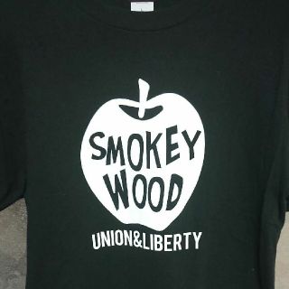 SMOKEY WOOD Tシャツ(Tシャツ/カットソー(半袖/袖なし))