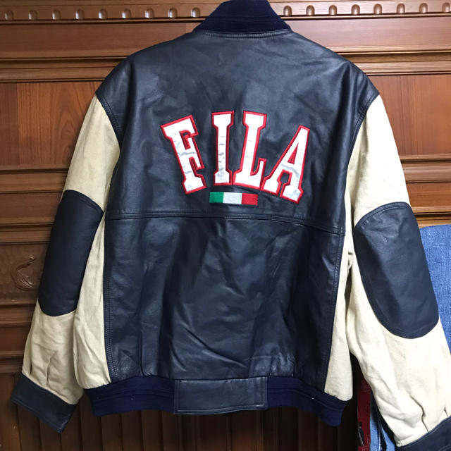 FILA(フィラ)のFILA 本革スタジャン メンズのジャケット/アウター(スタジャン)の商品写真