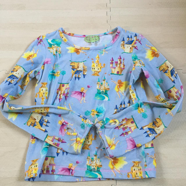 fafa(フェフェ)のfafa ブルーキャッスル　ロンT 120 キッズ/ベビー/マタニティのキッズ服男の子用(90cm~)(Tシャツ/カットソー)の商品写真