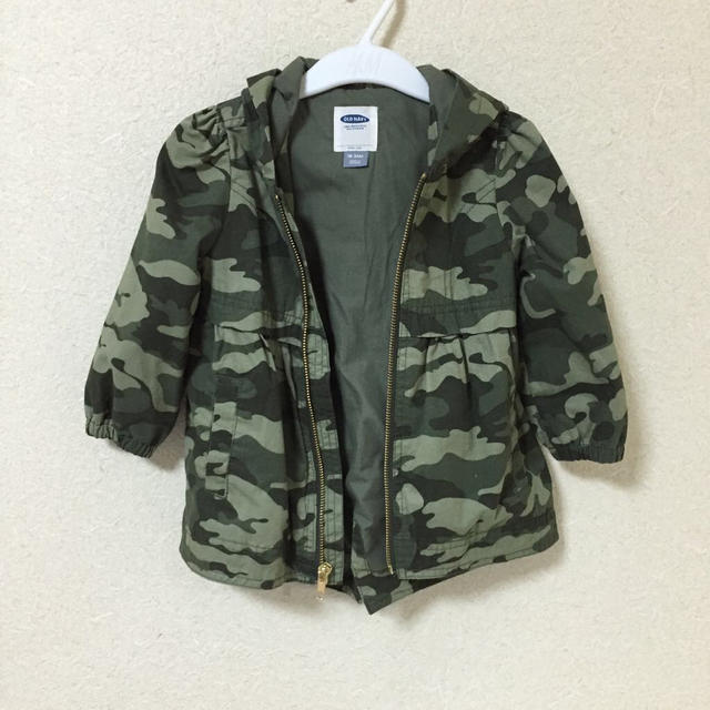 Old Navy(オールドネイビー)のカモフラ 迷彩 ブルゾン コート キッズ/ベビー/マタニティのキッズ服女の子用(90cm~)(コート)の商品写真