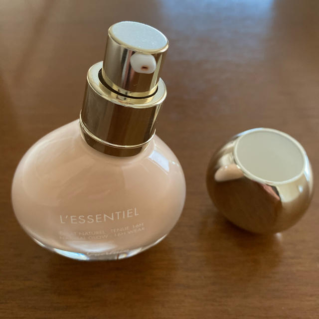 GUERLAIN(ゲラン)の【かなゴン様専用】ゲラン　レソンシエル　01C コスメ/美容のベースメイク/化粧品(ファンデーション)の商品写真