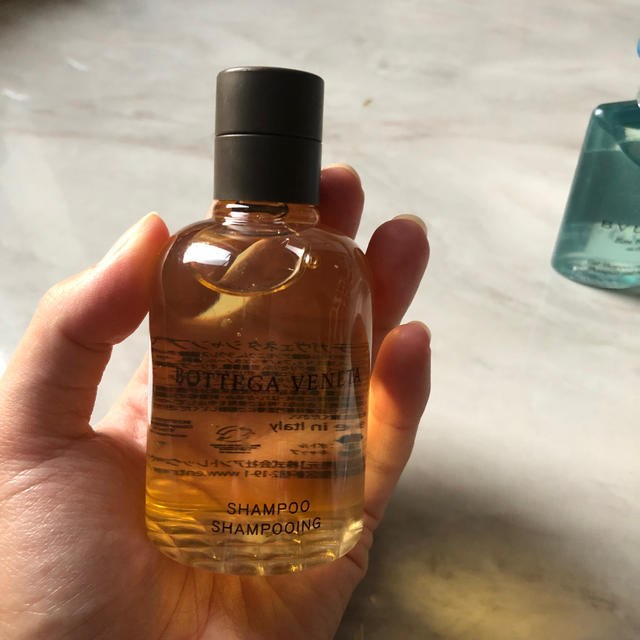 Bottega Veneta(ボッテガヴェネタ)の100ml 大ボトルのボッテガセット コスメ/美容のスキンケア/基礎化粧品(化粧水/ローション)の商品写真