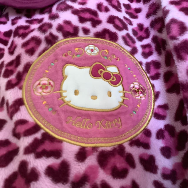 ハローキティ【Hello Kitty】 サンリオ × エメフィール　フーディ