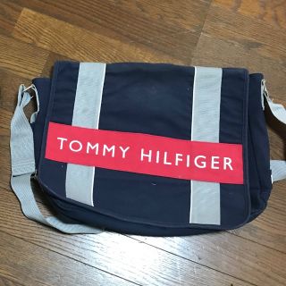 トミーヒルフィガー(TOMMY HILFIGER)のトミーヒルフィガー　メッセンジャーバッグ(ショルダーバッグ)