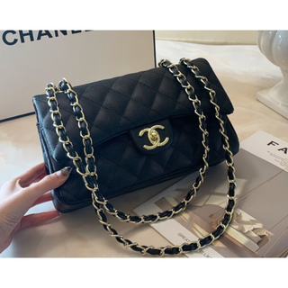 CHANEL - ショルダーバッグ の通販｜ラクマ