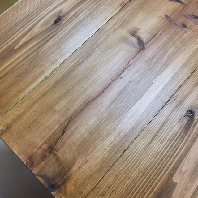 大特価 Ｗ180サイズ 無垢材を使ったダイニングテーブル 3