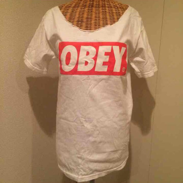 OBEY(オベイ)の【OBEY】ロゴプリント Tシャツ レディースのトップス(Tシャツ(半袖/袖なし))の商品写真