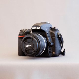 ニコン(Nikon)のD750本体＋レンズ3本＆レンズフィルターセット(デジタル一眼)