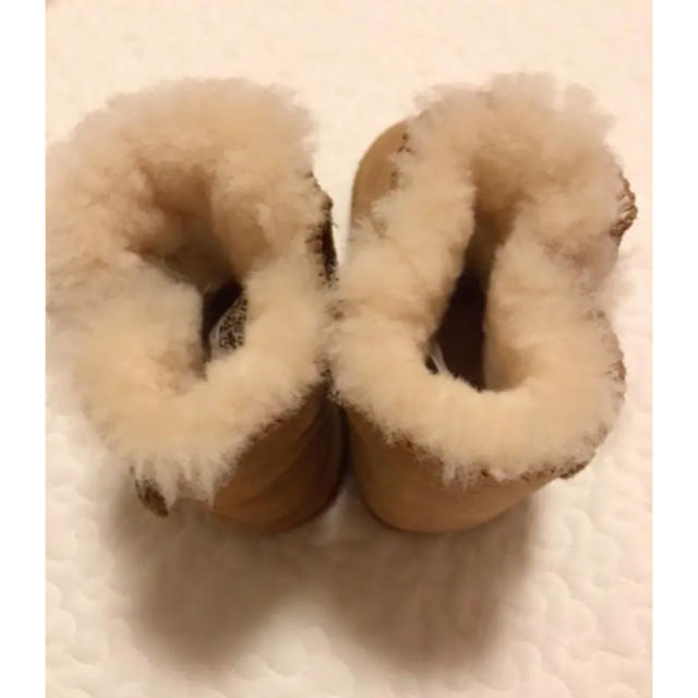 UGG(アグ)のUGG ベビーブーツ キッズ/ベビー/マタニティのベビー靴/シューズ(~14cm)(ブーツ)の商品写真