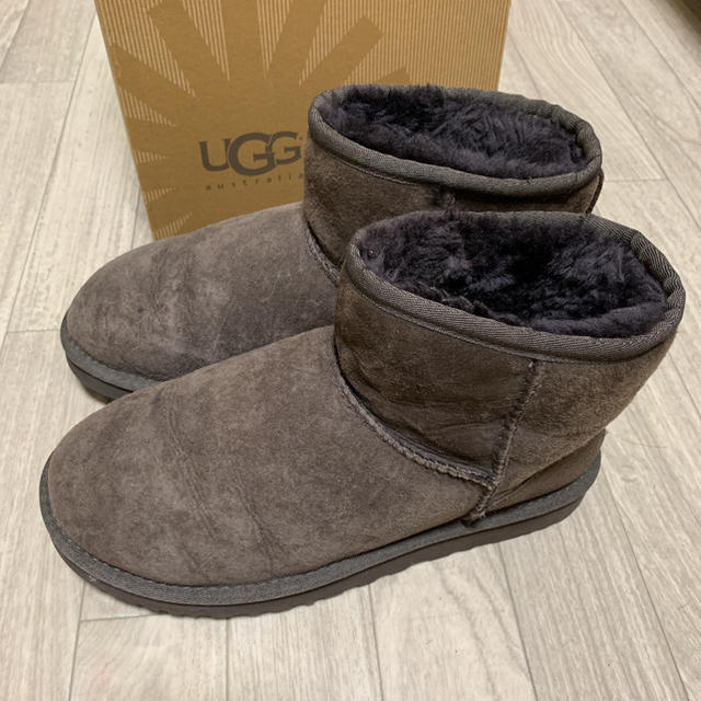 UGG - UGG(アグ) クラシックミニ/ ムートンブーツの通販 by てらら's shop｜アグならラクマ