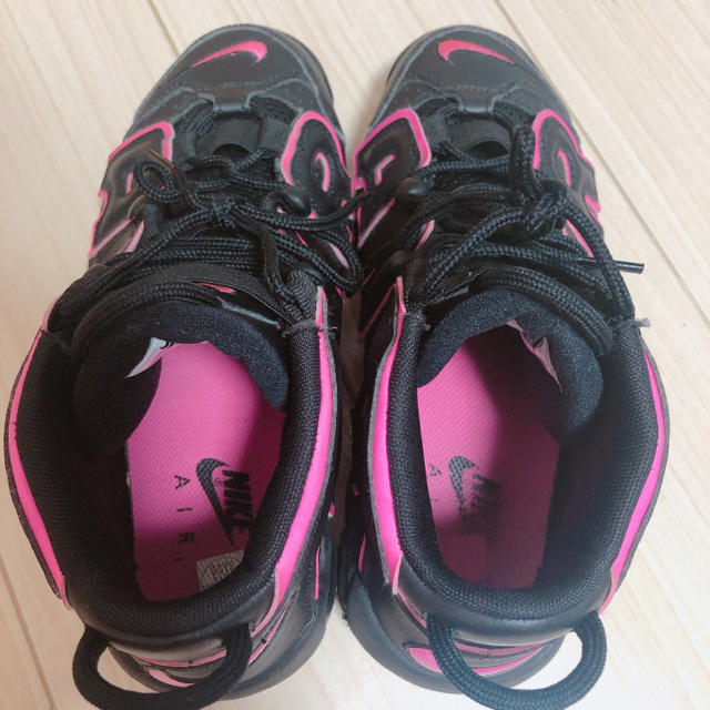 NIKE(ナイキ)のNike モアテン　ピンク レディースの靴/シューズ(スニーカー)の商品写真
