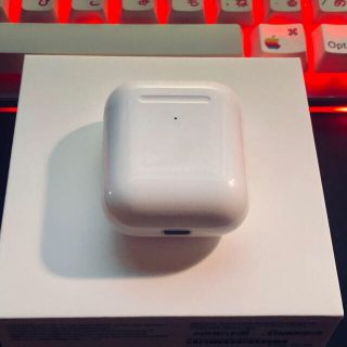 アップル(Apple)のApple Airpods 第二世代　ワイヤレスケース(ヘッドフォン/イヤフォン)