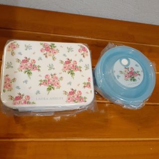 ローラアシュレイ(LAURA ASHLEY)のローラアシュレイ　ランチボックス　まゆ様専用(弁当用品)