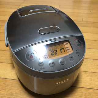 サンヨー(SANYO)の圧力IH炊飯　ECJ-LW10(炊飯器)