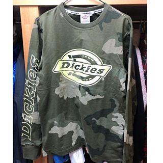 ディッキーズ(Dickies)のDickies ロングTシャツ　カモフラ　迷彩　新品未使用タグ付き(Tシャツ/カットソー(七分/長袖))