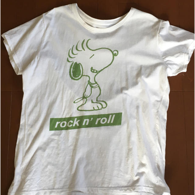 SNOOPY(スヌーピー)のスヌーピー ロックンロール Tシャツ メンズのトップス(Tシャツ/カットソー(半袖/袖なし))の商品写真