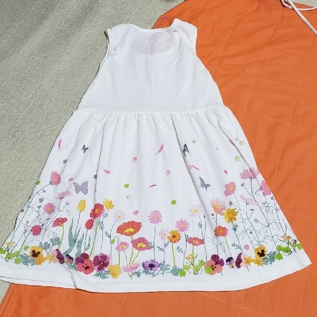 しまむら(シマムラ)のひまわりうさぎ様専用です。 キッズ/ベビー/マタニティのキッズ服女の子用(90cm~)(ワンピース)の商品写真