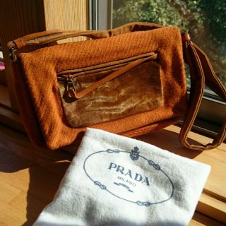 プラダ(PRADA)のプラダ オレンジ ショルダーバッグ(ショルダーバッグ)