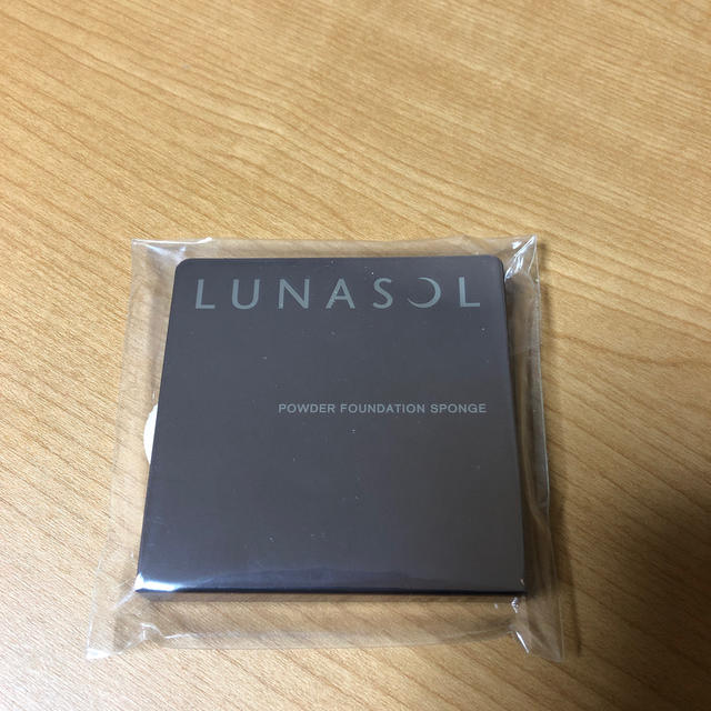 LUNASOL(ルナソル)のルナソル　パウダリーファンデーションスポンジ コスメ/美容のベースメイク/化粧品(ファンデーション)の商品写真